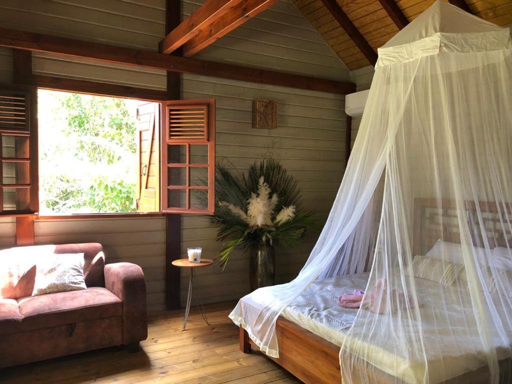 Eden Chalet, Spa Privatif Les Abymes Exterior photo